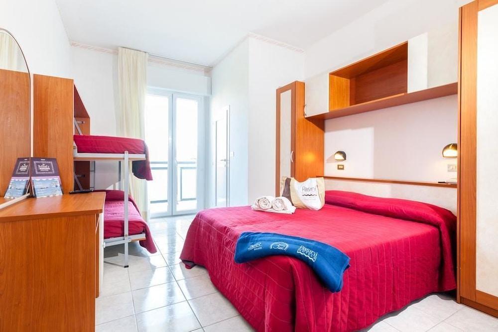 Hotel Stacchini Cesenatico Ngoại thất bức ảnh